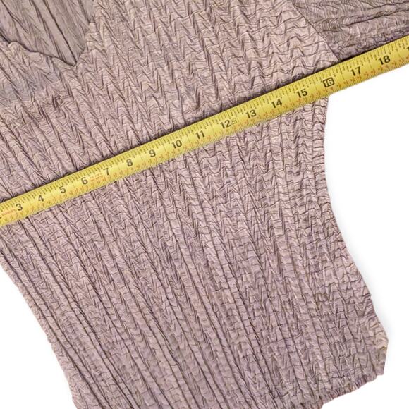 Y2K Silver Shimmer Crinkle Blouse - Picture 7 of 8